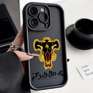 Funda Anime Black Clover para iPhone – Diseño Escalera de Ojos